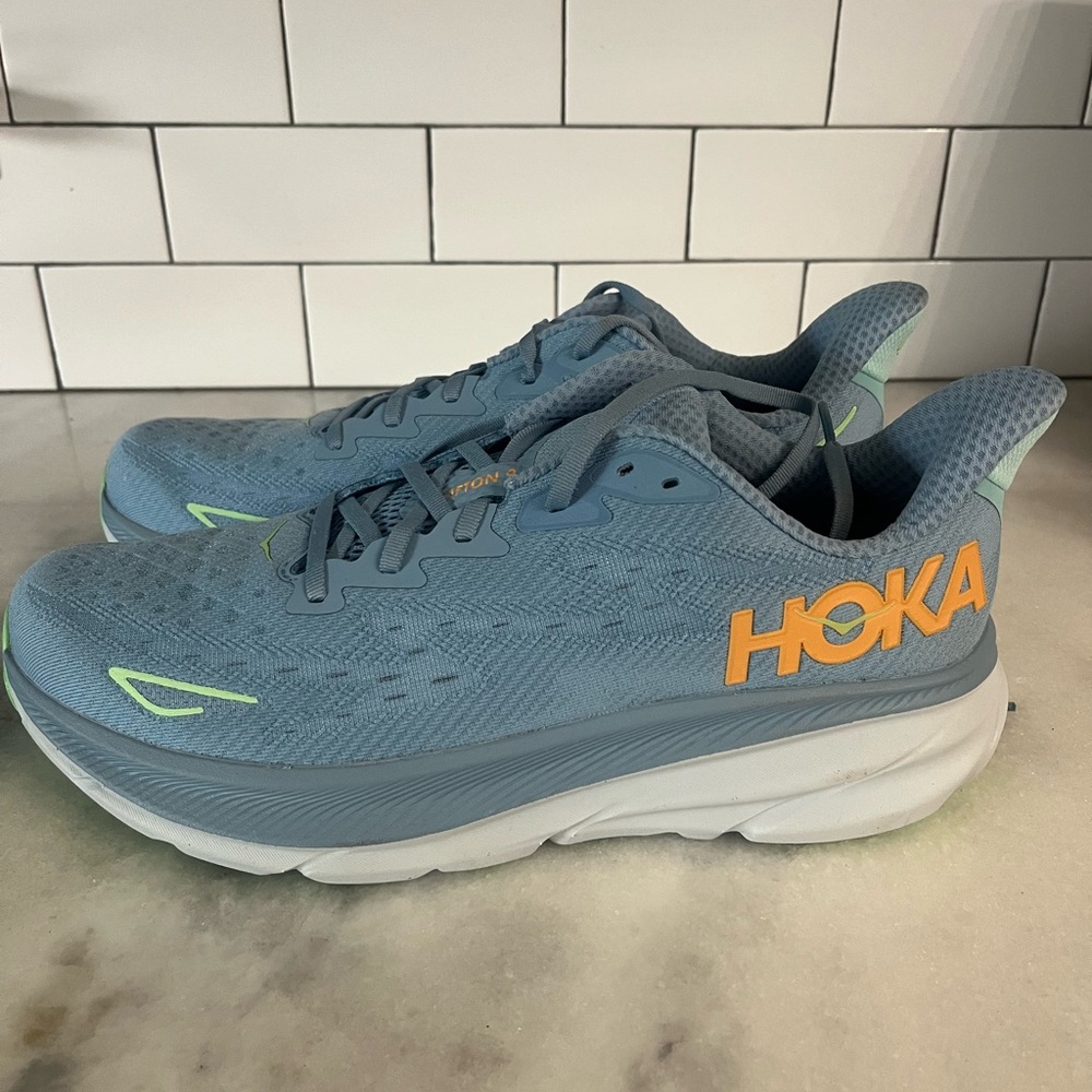 Hoka Clifton 9